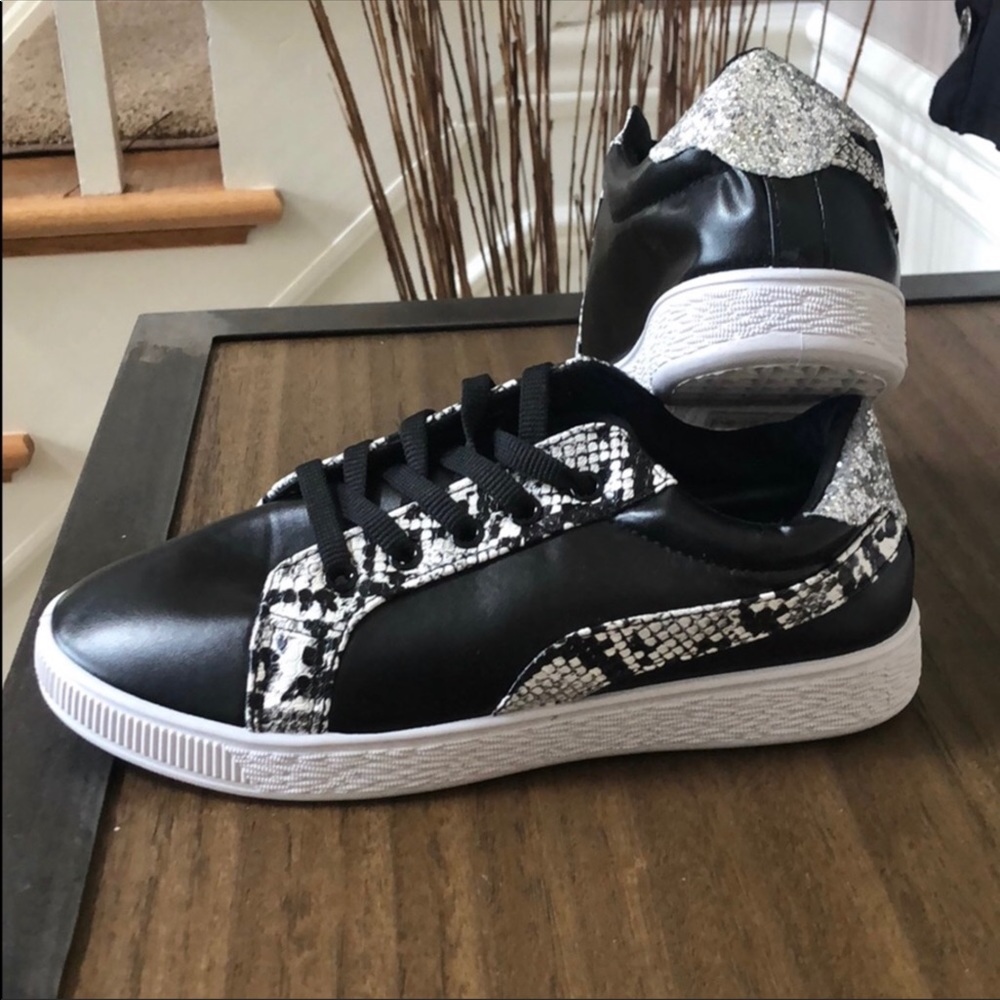 Sparkly Snake Print Fashion Sneakers